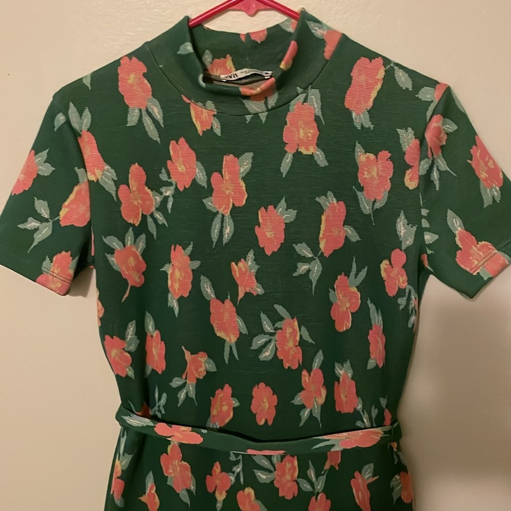 Zara size M dress with matching belt